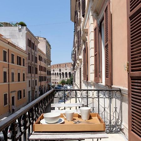 B&B Santi Quattro Al Colosseo Rom Eksteriør billede
